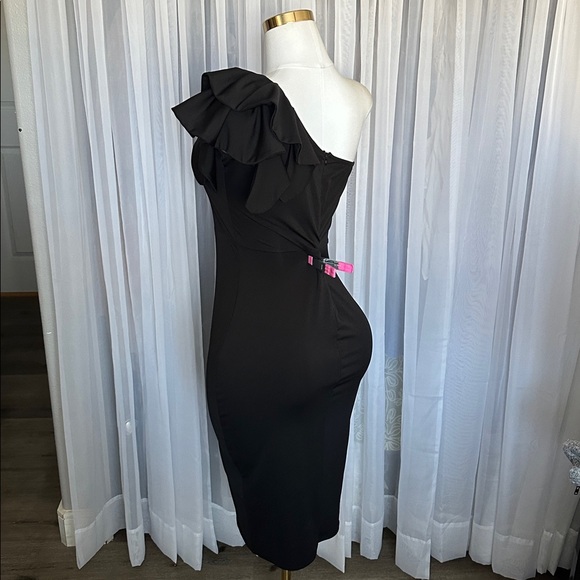 One-Shoulder Black Ruffle Sheath Dress - Picture 6 of 7